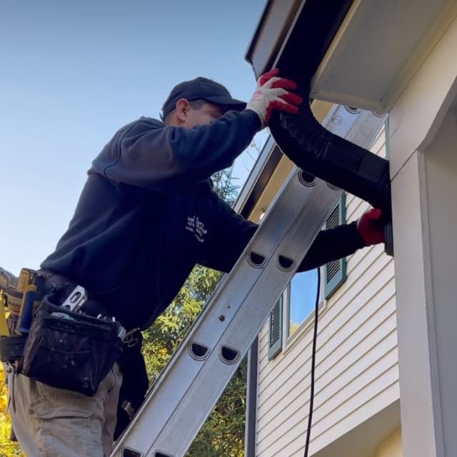 Gutter Installation & Gutter Cleaning