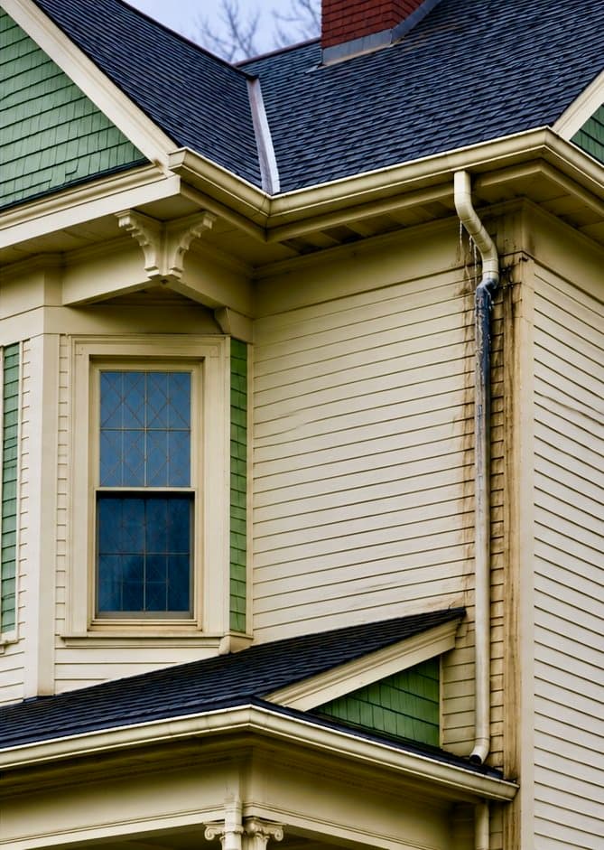 Loose Hangers and Sagging Gutters